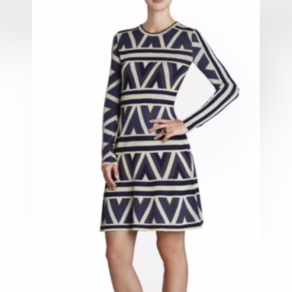 BCBG Malina sweater dress size M